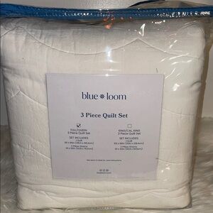 White 3 Piece Quilt Set